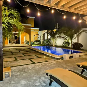 https://casa-flamingos-altabi.hotelsmerida.org