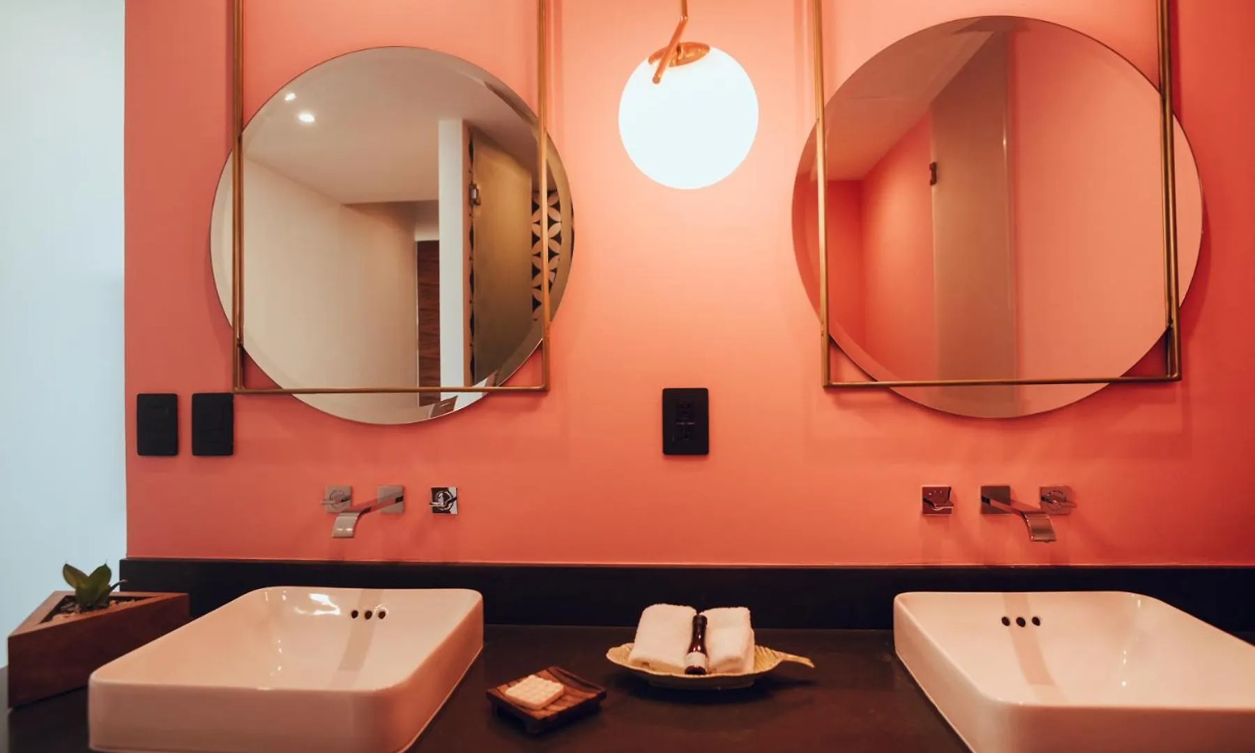 פלאייה דל כרמן Calixta Hotel